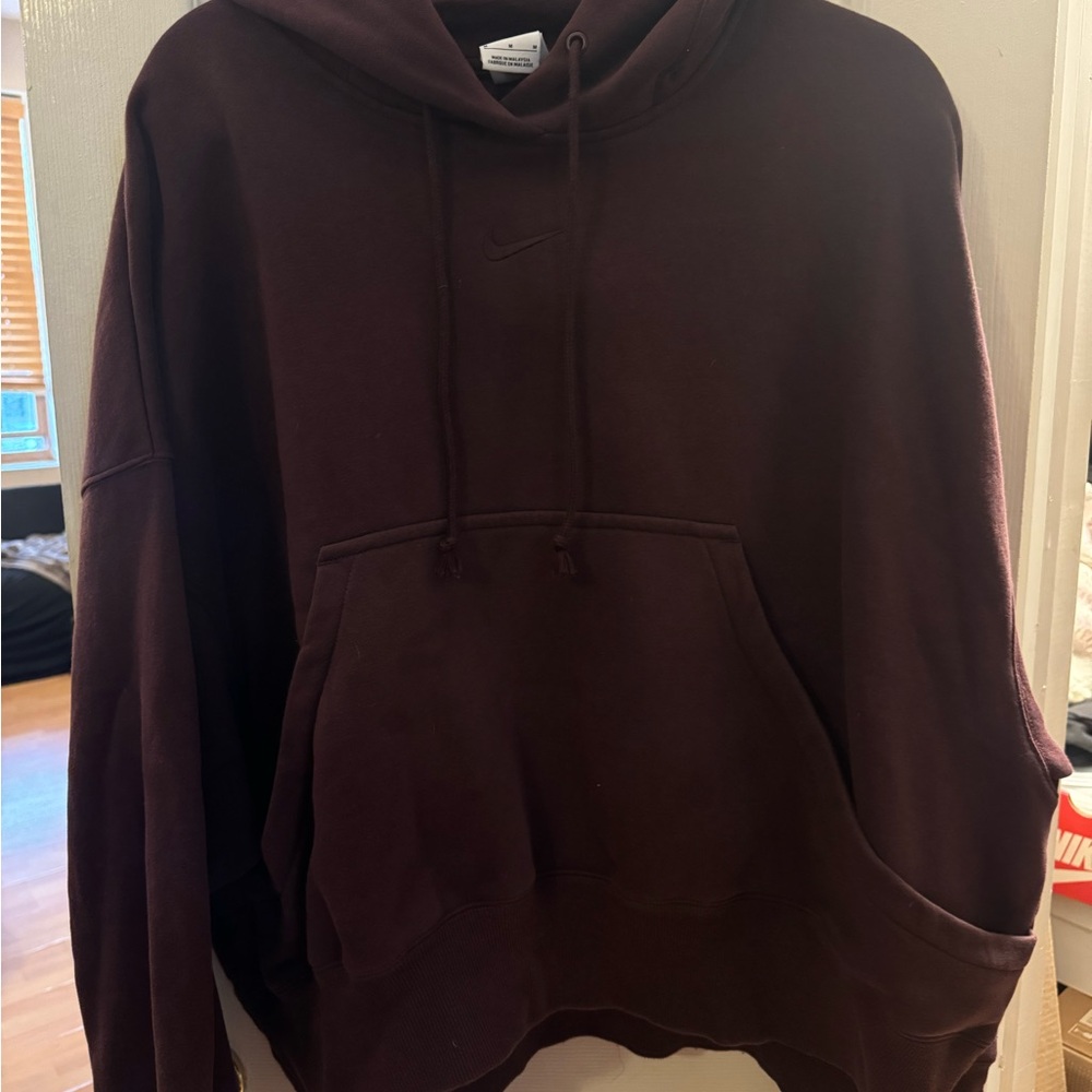Nike Women's Maroon Hoodie Sweater